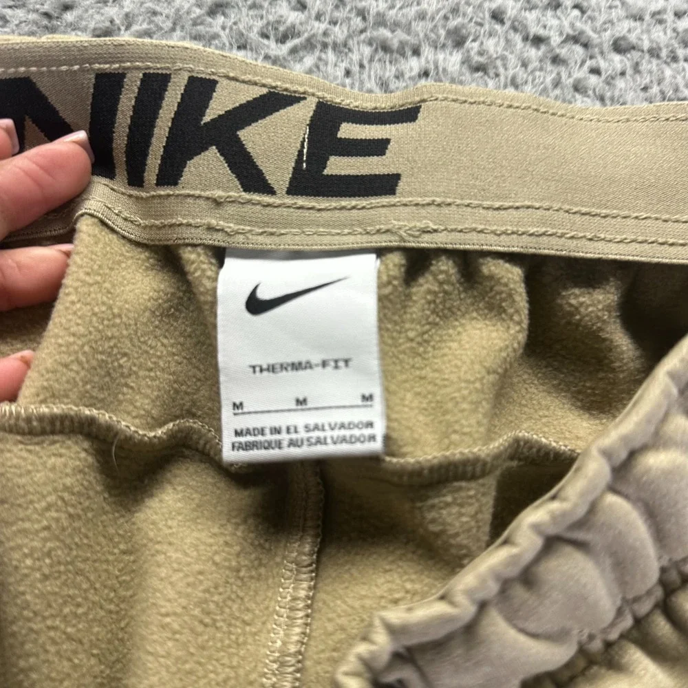 Nike Therma-Fit Sweatpants Mens M Beige Straight Performance Sports Activewear - Picture 3 of 9